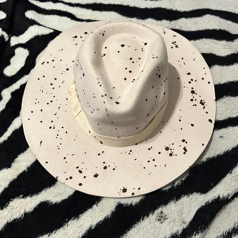 Dot Splashed Hat With Adjustable Strap - image 1